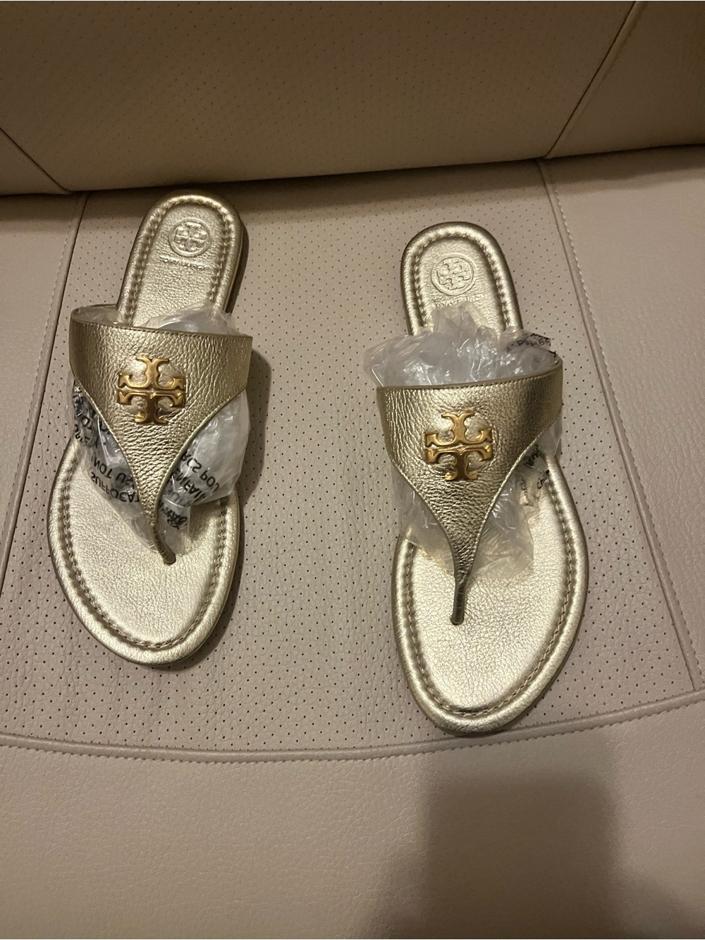 Tory Burch Jolie Flat Thong Sandals in Metallic Gold